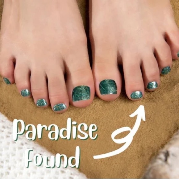Color Street PEDICURE PARADISE FOUND Green Glitter Monstera Plant Toe Nail - Picture 6 of 7